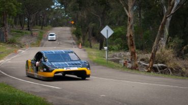 Regard rapide sur la voiture solaire