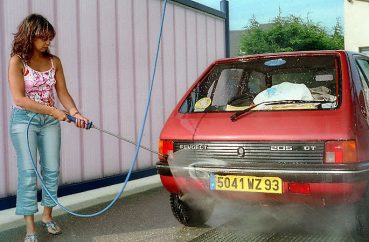 Des astuces pour laver sa voiture comme un pro
